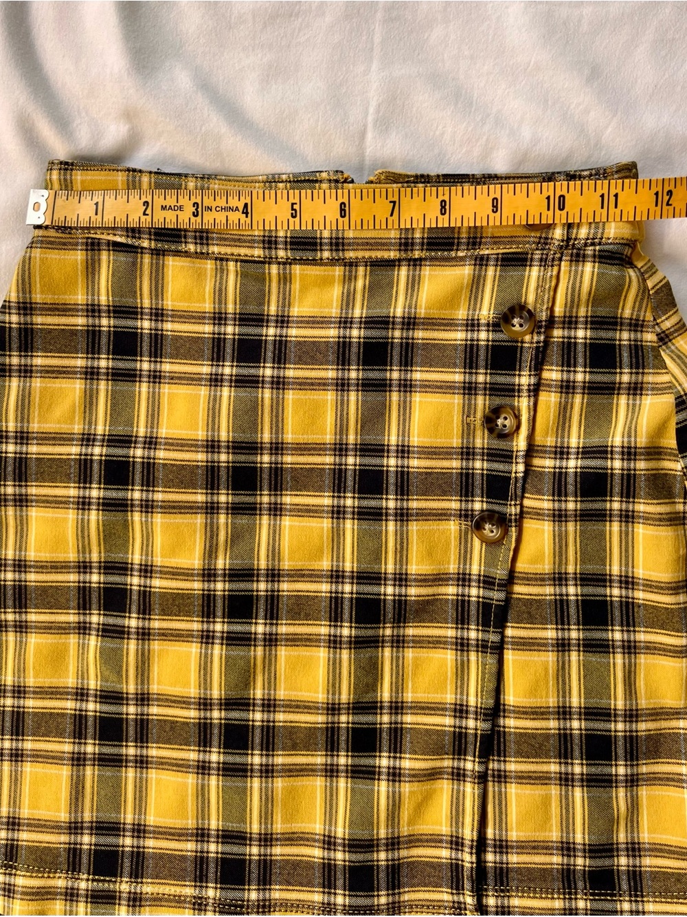 Hollister Yellow & Black Plaid Button-Side Mini Skirt - Picture 4 of 7
